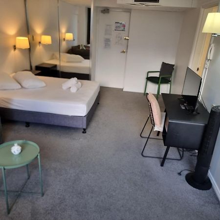 Accommodation Sydney - Hyde Park Plaza 38 College St Сідней Екстер'єр фото