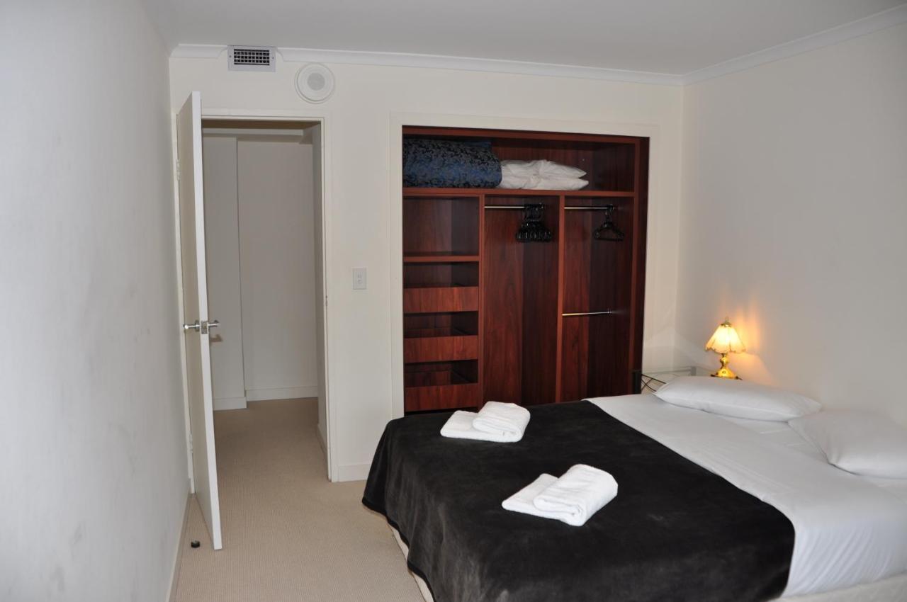 Accommodation Sydney - Hyde Park Plaza 38 College St Сідней Екстер'єр фото