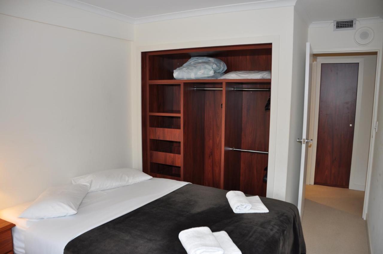 Accommodation Sydney - Hyde Park Plaza 38 College St Сідней Екстер'єр фото