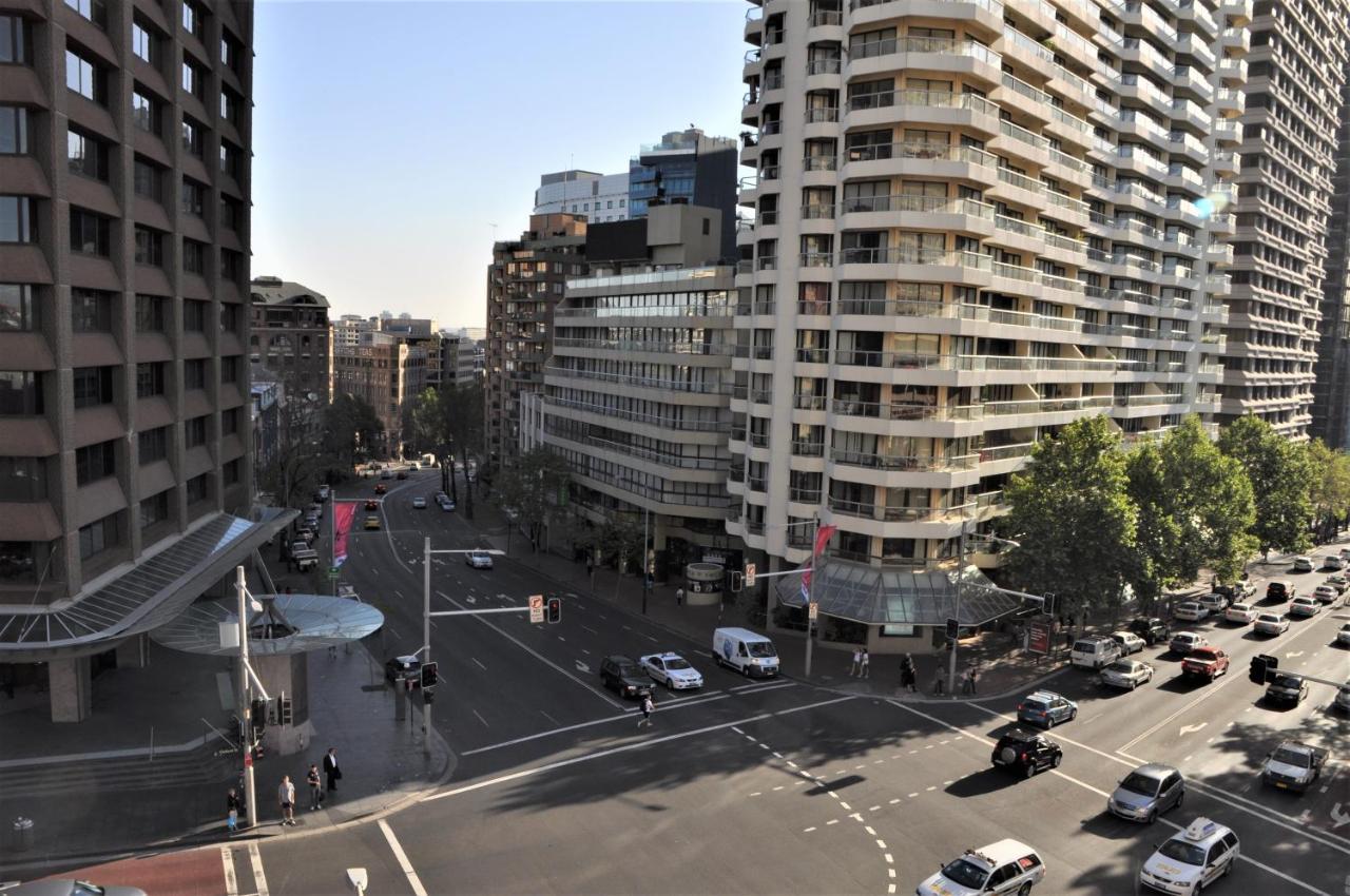 Accommodation Sydney - Hyde Park Plaza 38 College St Сідней Екстер'єр фото